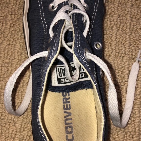 NAVY BLUE CONVERSE - Picture 5 of 8
